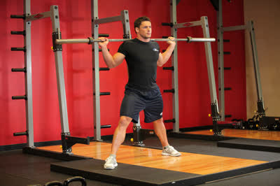 Agachamento lateral com barra